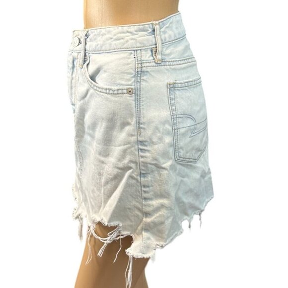 American Eagle Womens Super High Waisted Distressed Denim Mini Skirt Size 0 Fest - Picture 4 of 6